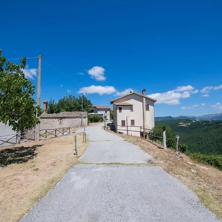 Nyaraló In With Pool & Sun Terrace