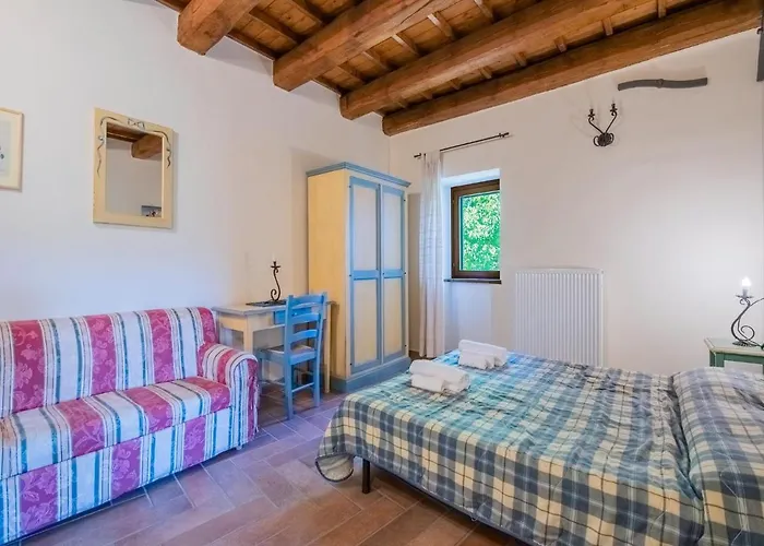 In With Pool & Sun Terrace * Sellano