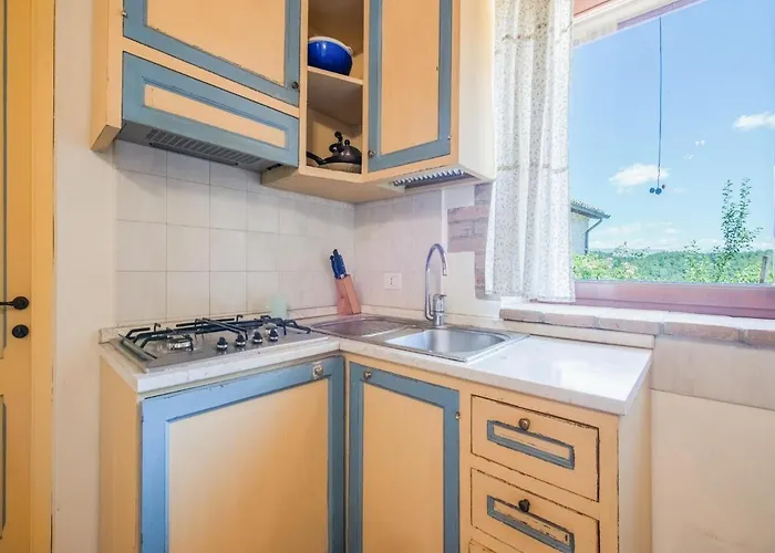 In With Pool & Sun Terrace Nyaraló Sellano